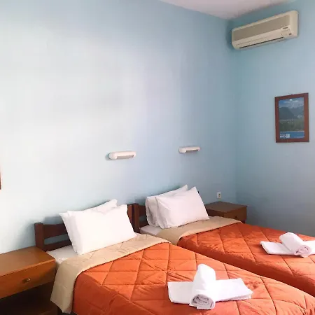 Ξενοδοχείο με διαμερίσματα Alexander 3*