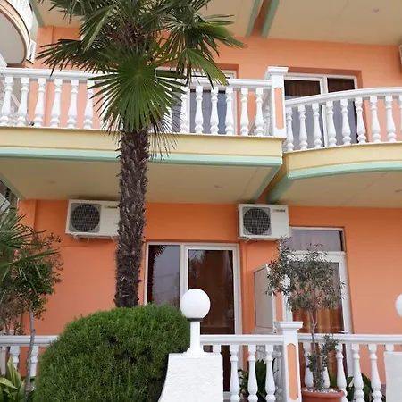 Alexander Ξενοδοχείο με διαμερίσματα Παραλία