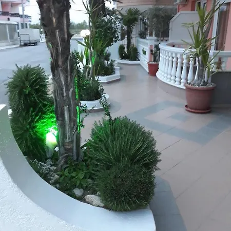 Alexander Ξενοδοχείο με διαμερίσματα 3*