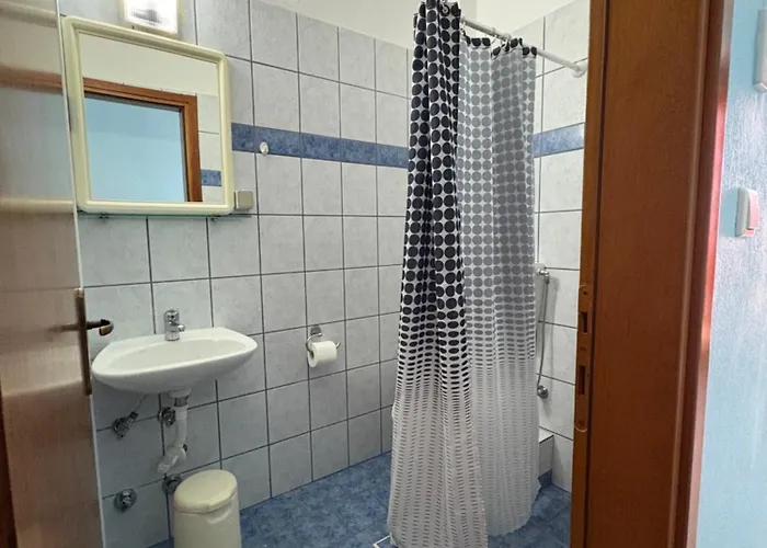 Aparthotel Alexander 3*