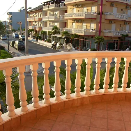 Alexander 3* Paralía