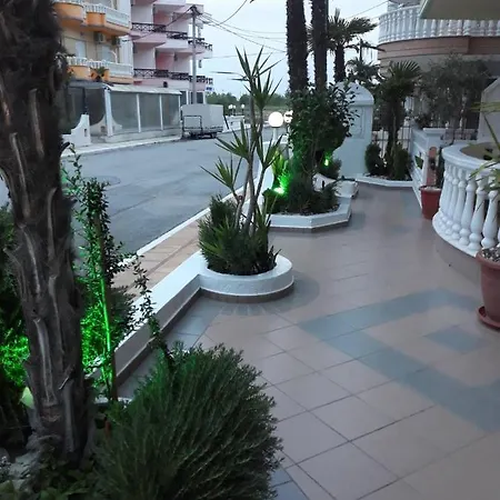 Alexander Aparthotel Paralía