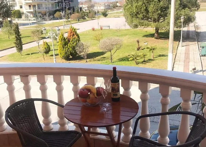 Alexander Apartahotel